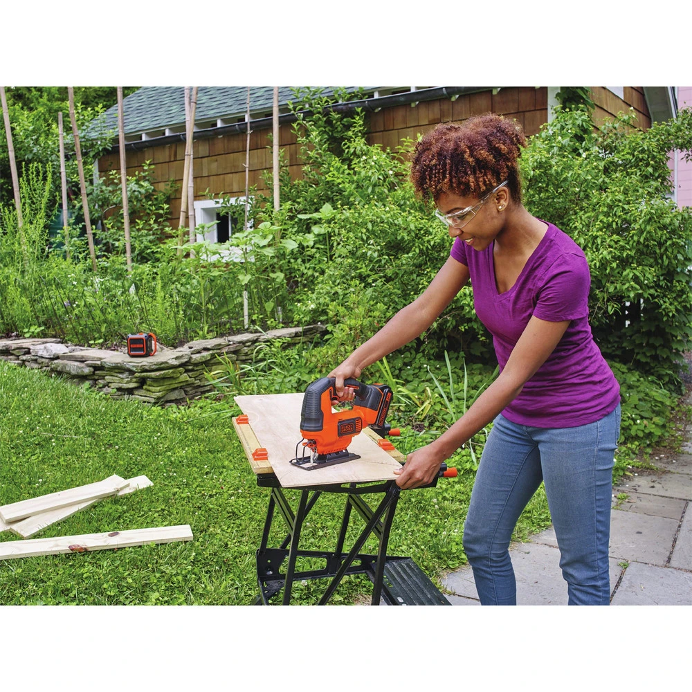 Black & Decker BDCJS20C 20V MAX Brushed Lithium-Ion Cordless Jig Saw Kit (1.5 Ah) 8 Black & Decker BDCJS20C 20V MAX Brushed Lithium-Ion Cordless Jig Saw Kit (1.5 Ah) - Image 6