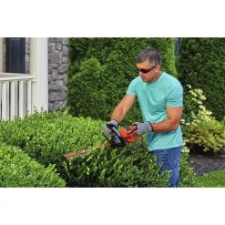 Black & Decker BEHT200 120V 3.5 Amp Brushed 18 In. Corded Hedge Trimmer 16 Black & Decker BEHT200 120V 3.5 Amp Brushed 18 In. Corded Hedge Trimmer -Black & Decker Sales Shop bdknbeht200 f