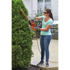 Black & Decker BEHTS125 SAWBLADE 120V 3 Amp Brushed 16 In. Corded Hedge Trimmer 17 Black & Decker BEHTS125 SAWBLADE 120V 3 Amp Brushed 16 In. Corded Hedge Trimmer -Black & Decker Sales Shop bdknbehts125 e