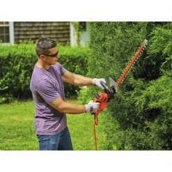 Black & Decker BEHTS300 SAWBLADE 120V 3.8 Amp Brushed 20 In. Corded Hedge Trimmer -Black & Decker Sales Shop bdknbehts300 f
