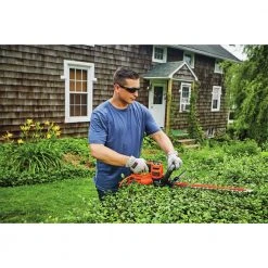 Black & Decker BEHTS300 SAWBLADE 120V 3.8 Amp Brushed 20 In. Corded Hedge Trimmer -Black & Decker Sales Shop bdknbehts300 g