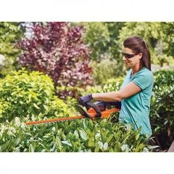 Black & Decker LHT341FF 40V MAX Cordless Lithium-Ion 24 In. POWERCUT Hedge Trimmer Kit -Black & Decker Sales Shop bdknlht341ff c