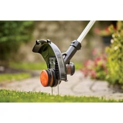 Black & Decker LST140C 40V MAX Lithium-Ion Cordless String Trimmer Kit (1.5 Ah) -Black & Decker Sales Shop bdknlst140c c