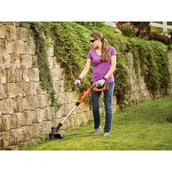 Black & Decker LST140C 40V MAX Lithium-Ion Cordless String Trimmer Kit (1.5 Ah) -Black & Decker Sales Shop bdknlst140c j