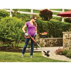 Black & Decker LST140C 40V MAX Lithium-Ion Cordless String Trimmer Kit (1.5 Ah) -Black & Decker Sales Shop bdknlst140c l