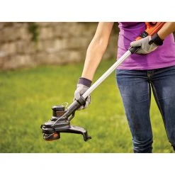 Black & Decker LST140C 40V MAX Lithium-Ion Cordless String Trimmer Kit (1.5 Ah) -Black & Decker Sales Shop bdknlst140c m