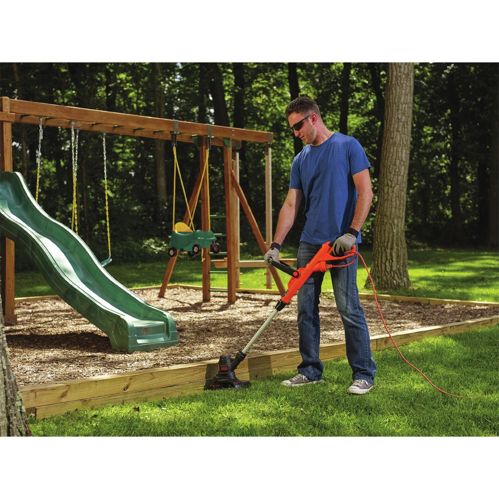 Black & Decker ST8600 5 Amp 13 In. String Trimmer/Edger 8 Black & Decker ST8600 5 Amp 13 In. String Trimmer/Edger - Image 6